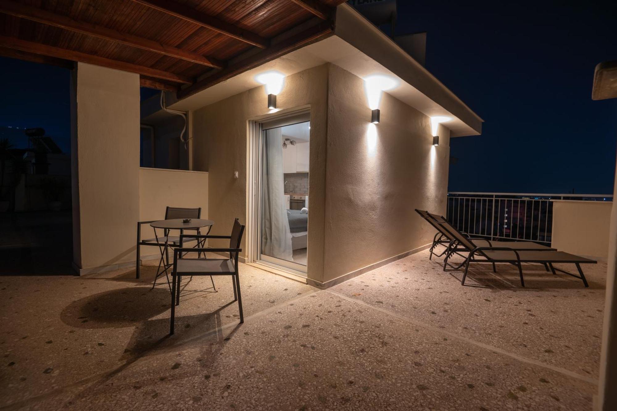 With Panoramic View *